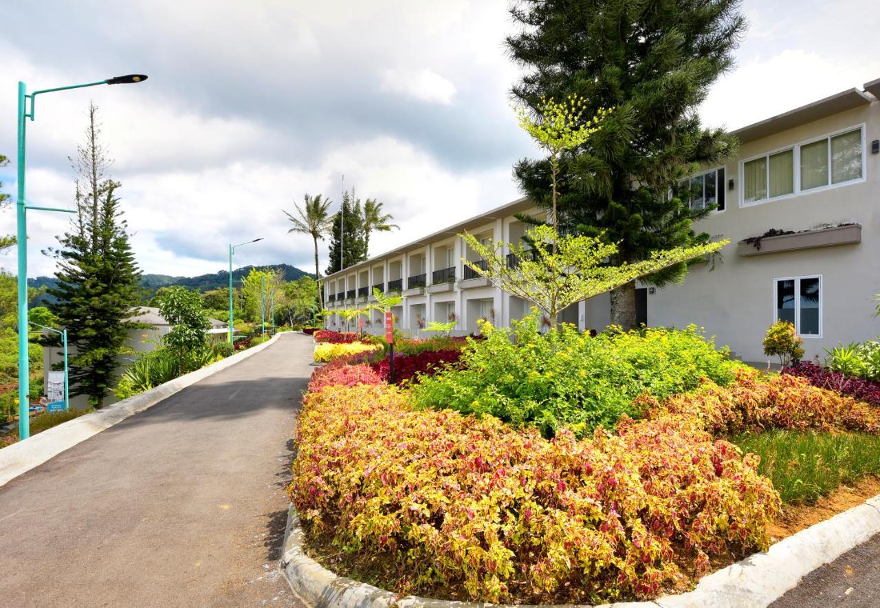The Balcone Suites & Resort Букиттинги Экстерьер фото