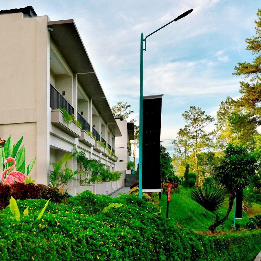 The Balcone Suites & Resort Букиттинги Экстерьер фото
