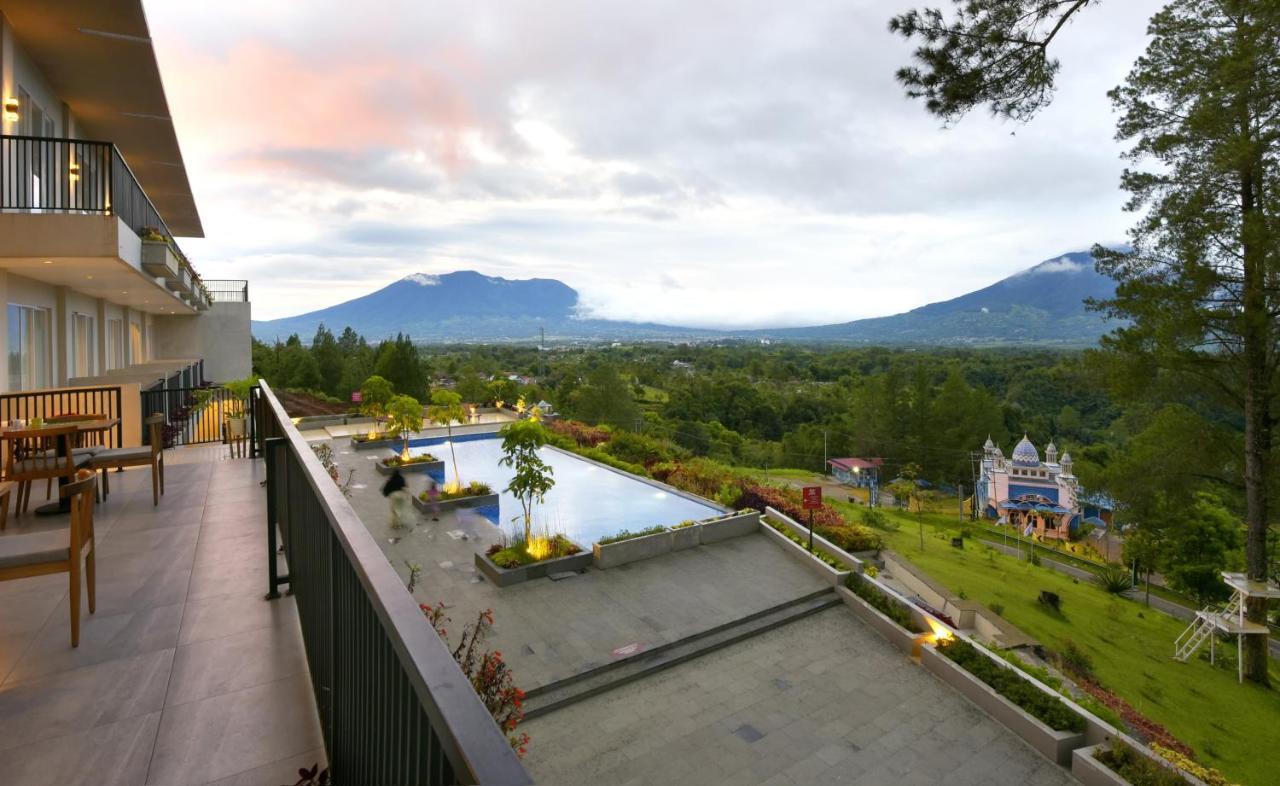 The Balcone Suites & Resort Букиттинги Экстерьер фото